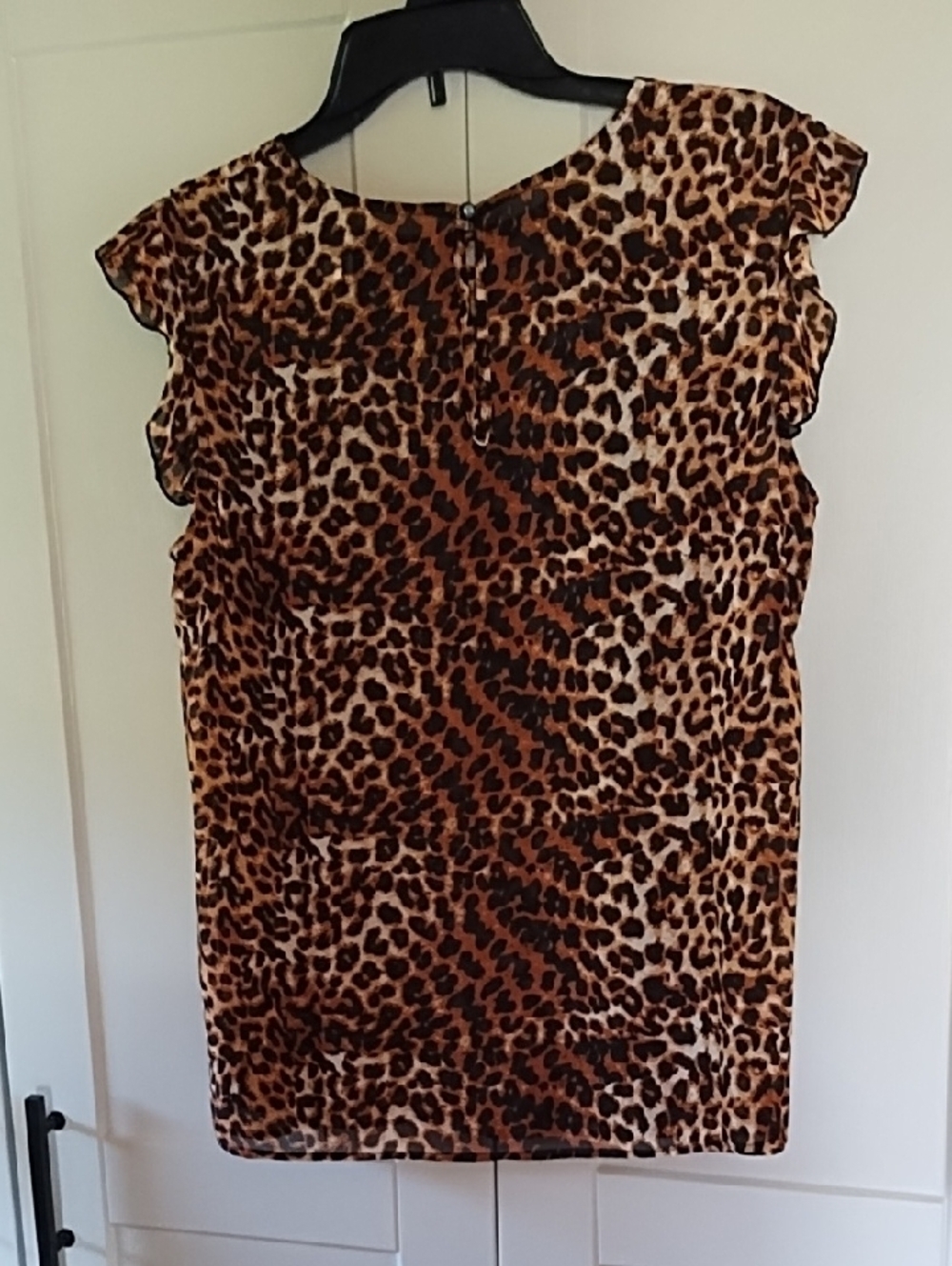 JustFab Leopard Print Top in Brown and Black - Picture 5 of 6